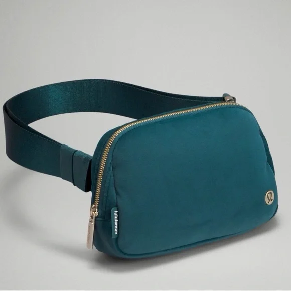 NWOT Lululemon Green Jasper Velour Belt Bag 1L - Unisex - Picture 2 of 8